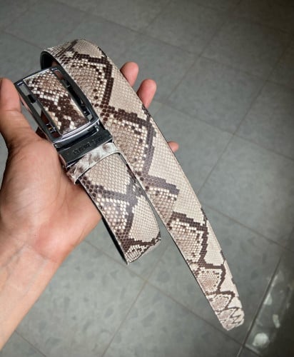 ស្បែកពស់ថ្លាន់