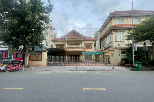 វីឡាសម្រាប់ជួល នៅបឹងកេងកង