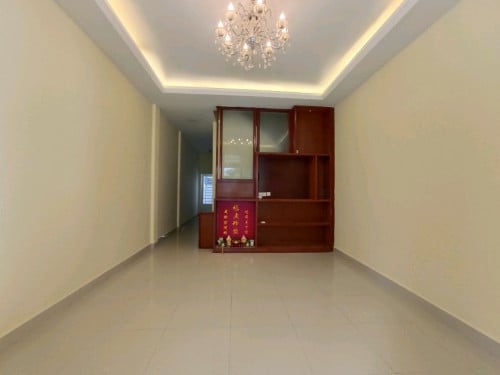 ផ្ទះលក់បន្ទាន់បុរីឈូកវ៉ា១តម្លៃធូរ