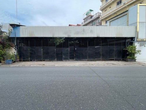 ឃ្លាំងជួល ទួលទំពូង