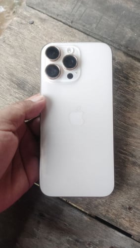 ចង់លក់ទូសព្ទ័16bro max