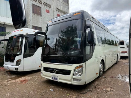 រថយន្តជួល 45កៅអី - 25កៅអី 25ខេត្តក្រុង/ Buss for rent 45 seats and 25 seats