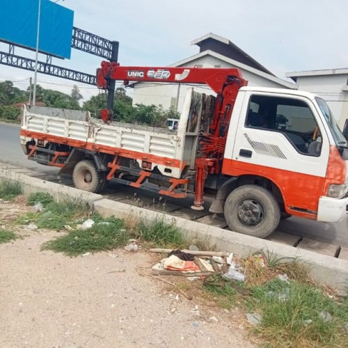 ឡានស្ទូចជួល (crane for rent)