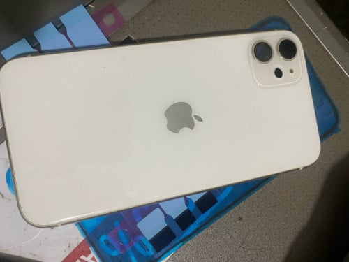 សំបកសុីនiPhone 11ដោះពីរទូសព្ទ