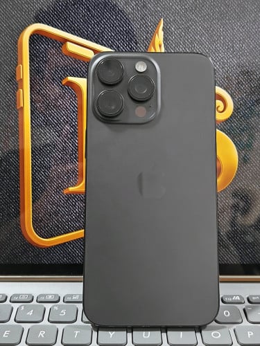 📱iPhone 15 Pro Max LL/A / សាណុំហ្សុីន 💾Storage1T=1024G✅នៅស្អាត99%(លក់មានការធានាត្រឹមត្រូវ)