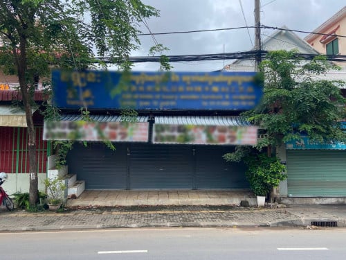 🔰ឃ្លាំងអាជីវកម្មសំរាប់ជួលនៅលើផ្លូវជាតិ6A ។