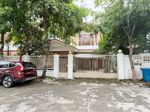 វីឡាសម្រាបប់ជួលក្នុងបុរីឧទ្យាទន្លេបាសាក់ | villa for rent in Borey Basac Gaden City