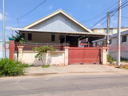 400 Sqm Warehouse For Lease Along A Business Road In Sen Sok Area