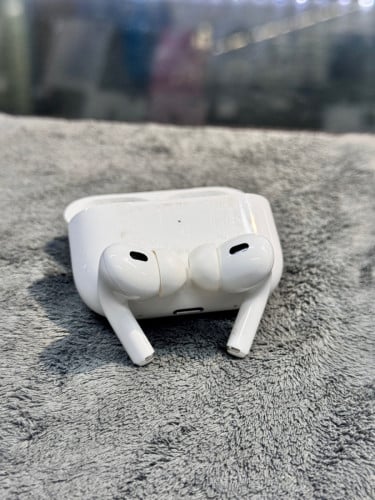 AirPod Pro 2 Original Condition 97% lightning