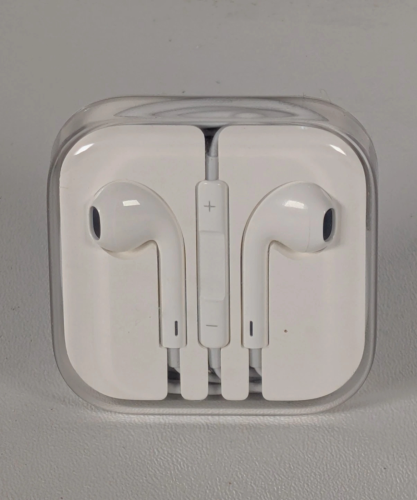 Apple iPhone EarPods Wired Earbuds 3.5mm Jack – White – New