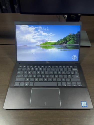 Dell Latitude 3301