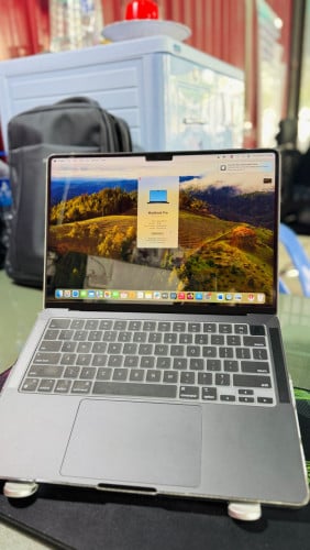 MacBook Pro 14-ich M3-Pro |18GB | 1T | Color black ទិញមកមិនសូវបានប្រើទេ ធានាដូចថ្មី 100% ស្គុតមួយជុំ