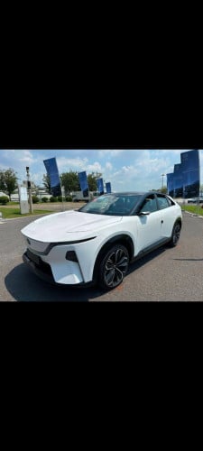 Mazda EZ60 (35,000$)