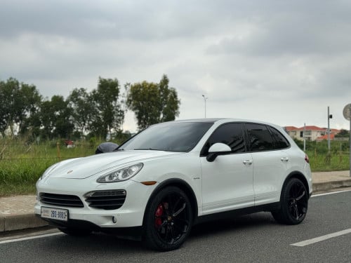 Porches cayenne S-hybrid 2012 full option