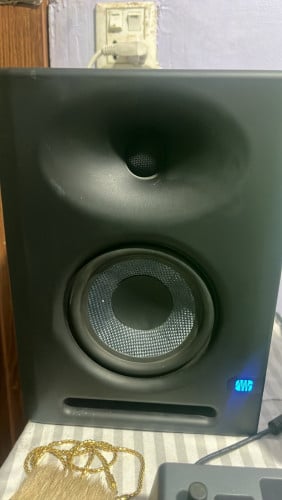 Presonus eric5 អត់មានពេលប្រើចង់លក់