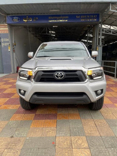 Tacoma 2009 TRD Sport JBL ឡានmile តិច សំបុកឃ្មុំហ្សីន 100%