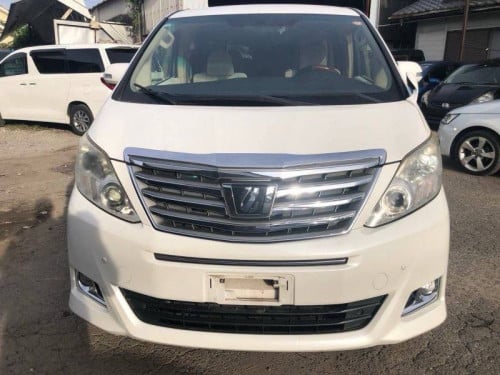 Toyota Alphard 2012 ពណ៍សកាំម៉ៃ ក្នុងលឿង