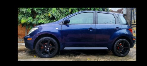 toyota scion ឆ្នាំ2005 សំរាប់លក់