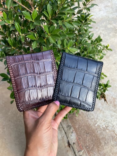 កាបូបស្បែកពោះក្រពើ