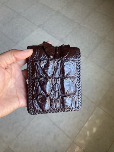 កាបូបស្បែកគុម្ពកន្ទុយក្រពើ