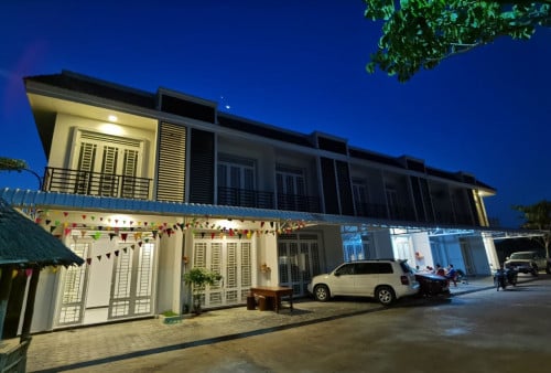 ផ្ទះនៅព្រែកហូរ ជិតផ្លូវទៅព្រលានថ្មី ផ្ទះថ្មីស្អាត សន្តិសុខ២៤ម៉ោង ទឹករដ្ឋ ភ្លើងរដ្ឋ