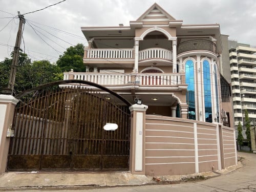 ផ្ទះវិឡាលក់បន្ទាន់