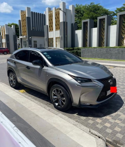 ម្ចាស់ដើម f-sport ស៊ីន