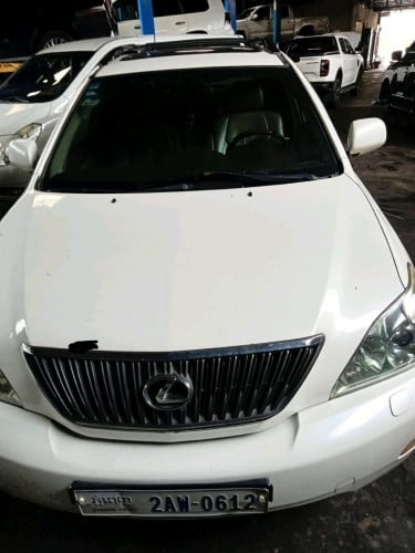 ឡាន RX 330 fullពេញ  ប៉ុងពី ឡានស្ទើរតិចតួចអត់ចេះអត់បុក