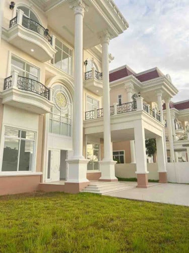 🏡វីឡាទោលកែងសម្រាប់ជួល នៅក្នុងបុរី​Golden Park 6A