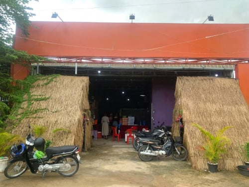 ๐ฆShop house Available for Urgent Sale at a Special Price (Negotiable).