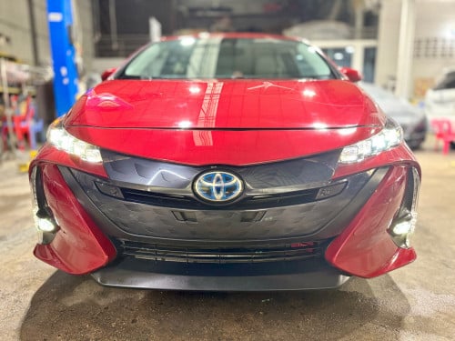 🚘 បង់រំលស់​១០០% Toyota Prius Prime 2017​ ម៉ាយហ្សុីន8មុឺន​🚘 ប្រេីសាក់ភ្លេីងរដ្ធបាន