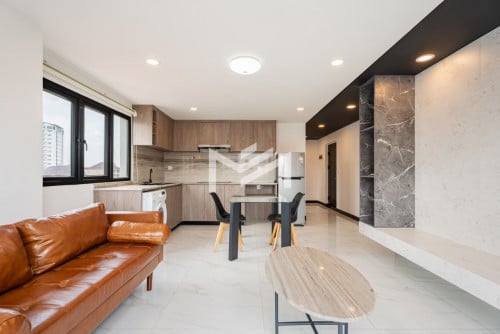 1BR Service Apt For Rent In Toul Toumpoung With Gym& Pool