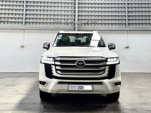 2022 Land Cruiser VX-R 70th Anniversary Full Option