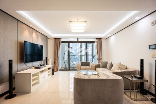 3BR For Rent On High Floor In BKK1 With Gym& Pool