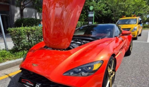 Aston Martin DBS 5.2 GT 2020