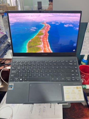 Asus Zenbook 13 OLED