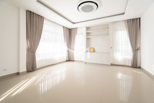 Chip Mong Land, Park Land 6A-Villa Queen A For Sale