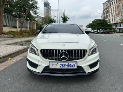 CLA45 2014 ឡានប្រភេទ Dealer