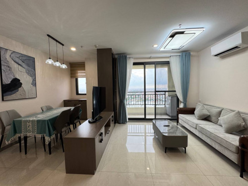 Luxury Condo 2-BR for rent 60m Road