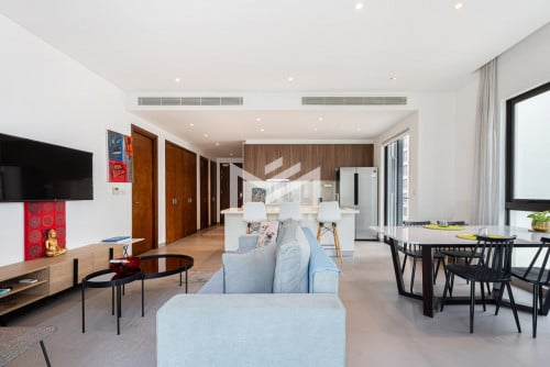 Modern 2BR For Rent In BKK1- High Floor