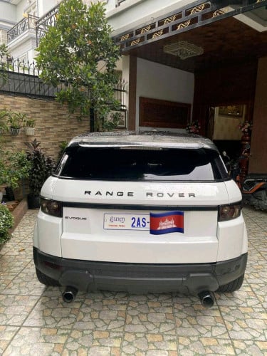 Rang Rover Evoque 2012 ឡានស្អាត អត់បុកប៉ះ