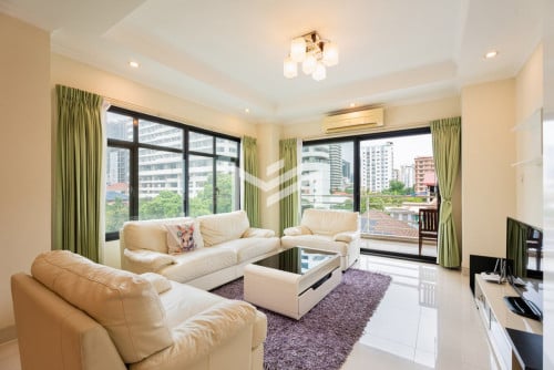 Spacious 1BR Apt For Rent In BKK1 With Gym& Pool