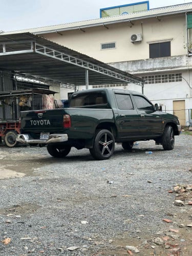 ឡានលក់ប្រញាប់លុយ