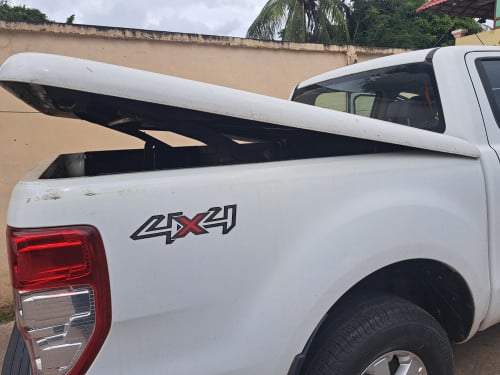 លក់ខ្លុបក្រោយហ្វូត និងម៉ាស្តា វីហ្គូ