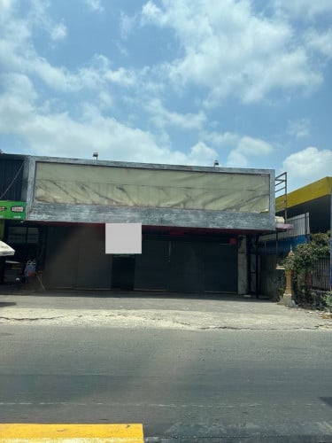 ឃ្លាំងជួល