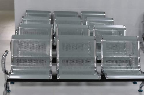 កៅអីរង់ចាំ