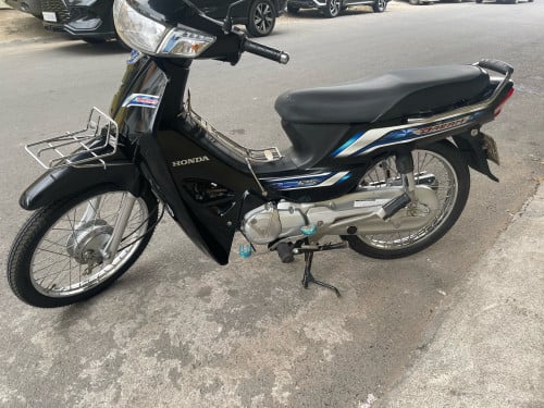 នាធាម៉ូតូសាណុំសុីន