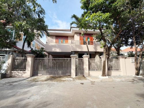 វីឡាសម្រាប់ជួល​ | Villa for rent  (Borey Basac Gaden City)
