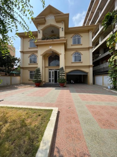 【Villa for Rent】Spacious Villa for rent in at Phnom Penh Themi【独栋别墅出租】金边国际大学附近 8室二厅1一卫 出租 | R1582