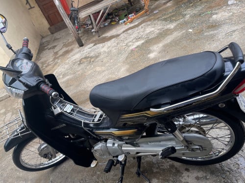 022ម៉ូតូកាតគ្រីម្ចាស់ដើមផ្ទល់2100$សម្រាប់បងបងយកទៅជិះប្រចាំថ្ងៃ